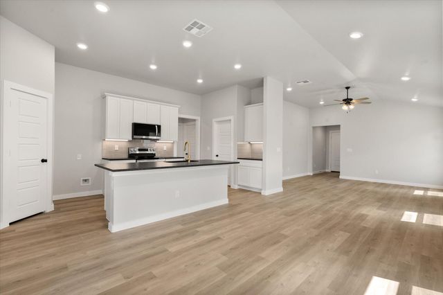 7004 14th Street, Lubbock, TX 79416