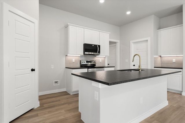 7004 14th Street, Lubbock, TX 79416