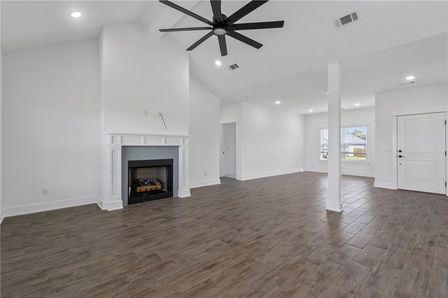 165 N Box Turtle Avenue, Farmington, AR 72730