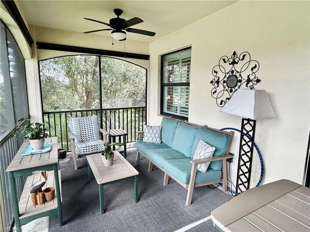 9511 Napoli LN # 202, Naples, FL 34113