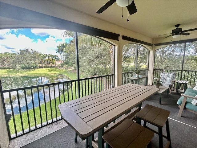 9511 Napoli LN # 202, Naples, FL 34113