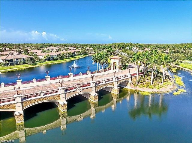 9511 Napoli LN # 202, Naples, FL 34113