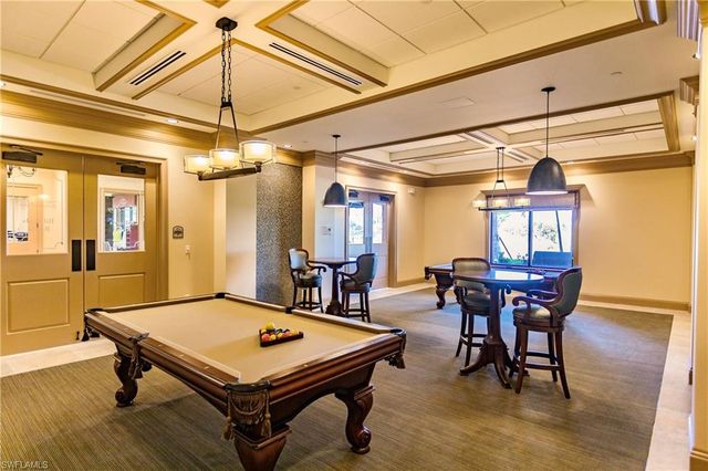 9511 Napoli LN # 202, Naples, FL 34113