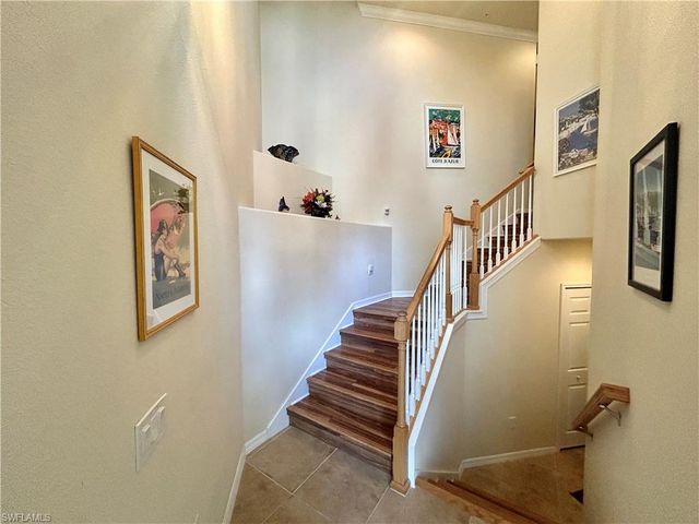 9511 Napoli LN # 202, Naples, FL 34113