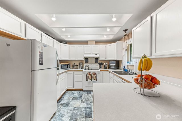 18107 E Clear Lake Boulevard SE, Yelm, WA 98597