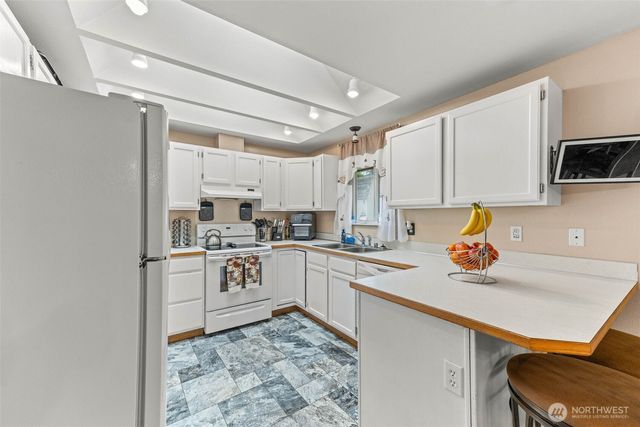 18107 E Clear Lake Boulevard SE, Yelm, WA 98597