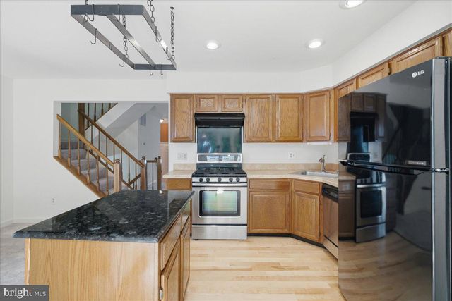 6090 JOUST LN, Alexandria, VA 22315