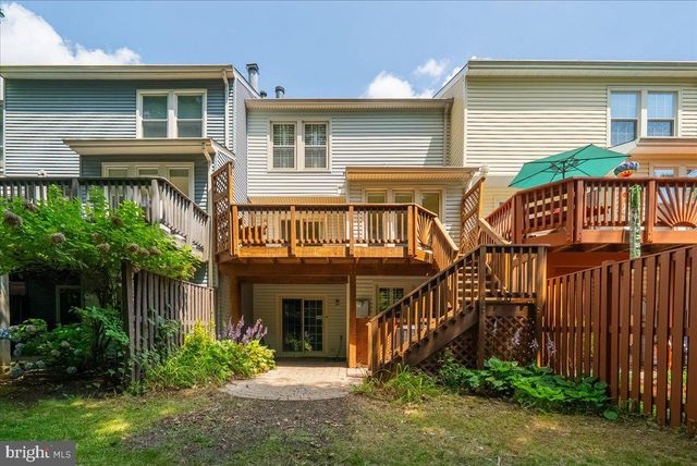 6090 JOUST LN, Alexandria, VA 22315
