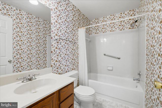 6090 JOUST LN, Alexandria, VA 22315