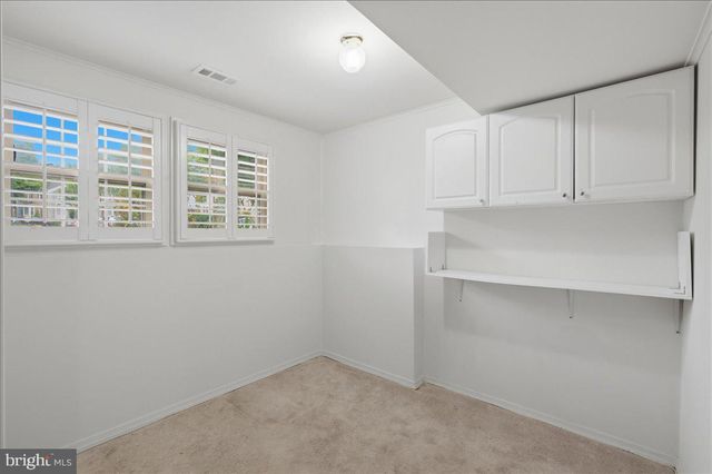 6090 JOUST LN, Alexandria, VA 22315