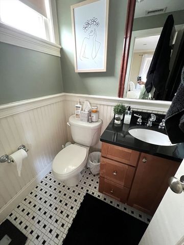 447 East 7th 1, Boston, MA 02127