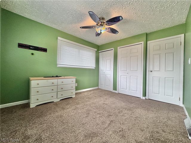 4230 Selkirk Avenue, Austintown, OH 44511