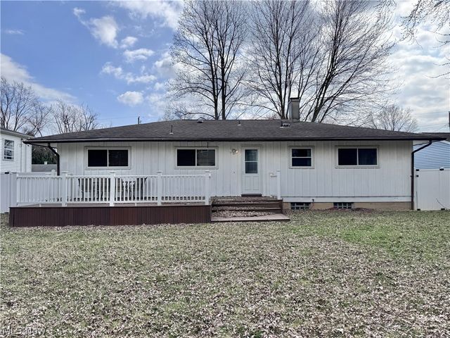 4230 Selkirk Avenue, Austintown, OH 44511