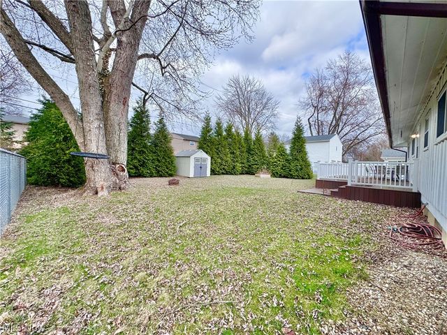 4230 Selkirk Avenue, Austintown, OH 44511