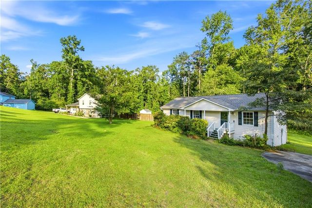 864 Whitehall Drive, Lawrenceville, GA 30043