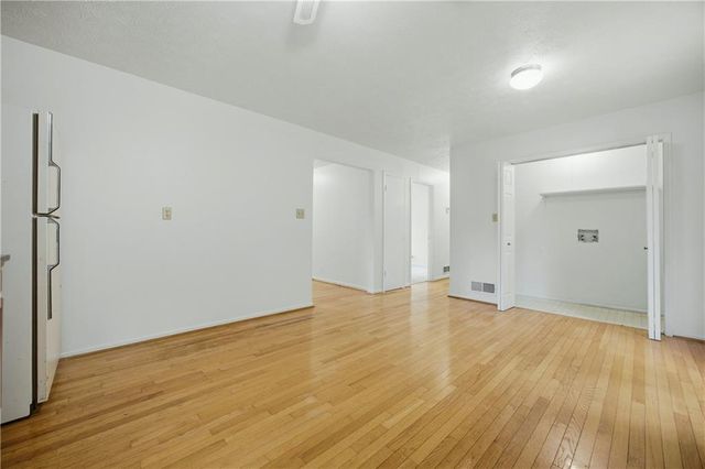 864 Whitehall Drive, Lawrenceville, GA 30043