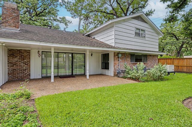 103 Beaver Tail Point, Houston, TX 77024