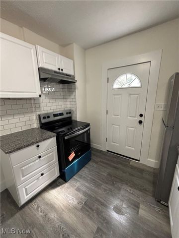 238 George Street, Elyria, OH 44035