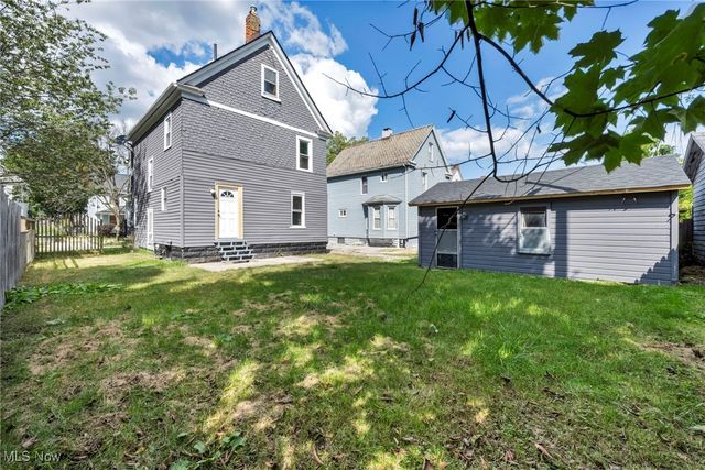 238 George Street, Elyria, OH 44035