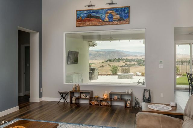 6909 Aquamarine Drive, Bakersfield, CA 93306