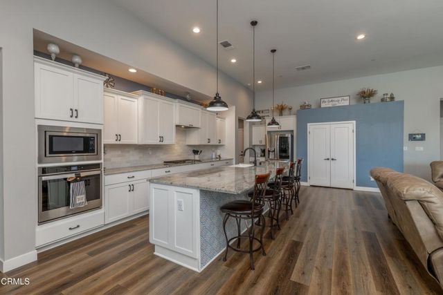 6909 Aquamarine Drive, Bakersfield, CA 93306