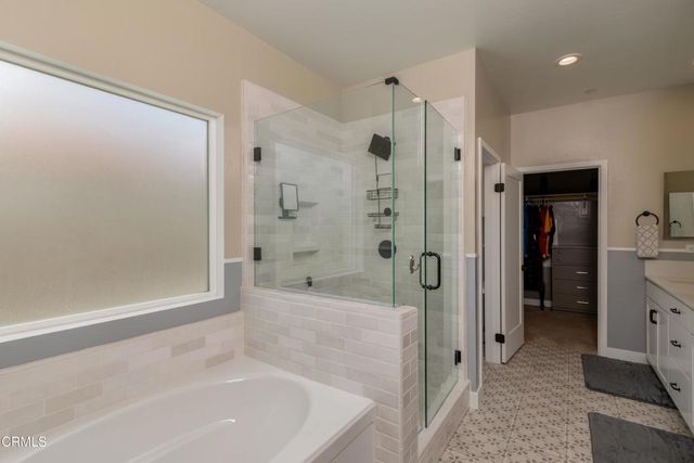 6909 Aquamarine Drive, Bakersfield, CA 93306