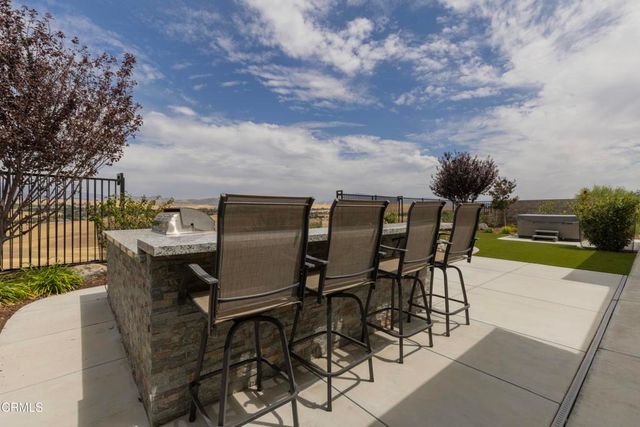6909 Aquamarine Drive, Bakersfield, CA 93306