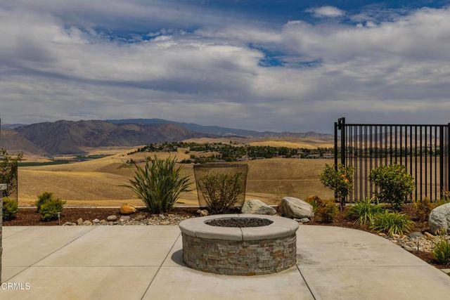 6909 Aquamarine Drive, Bakersfield, CA 93306
