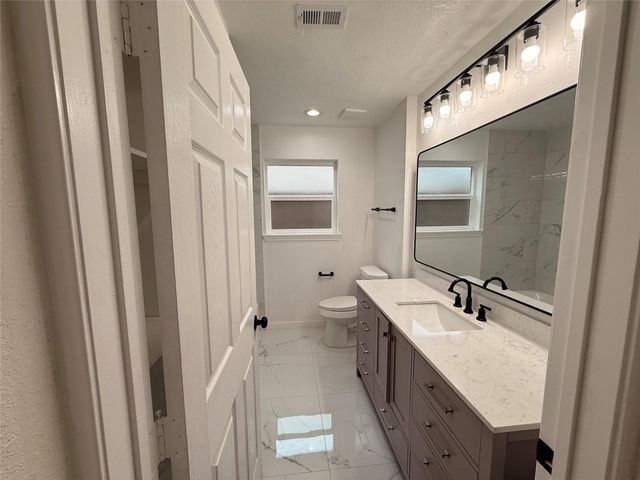 3303 Freshmeadows Drive, Houston, TX 77063