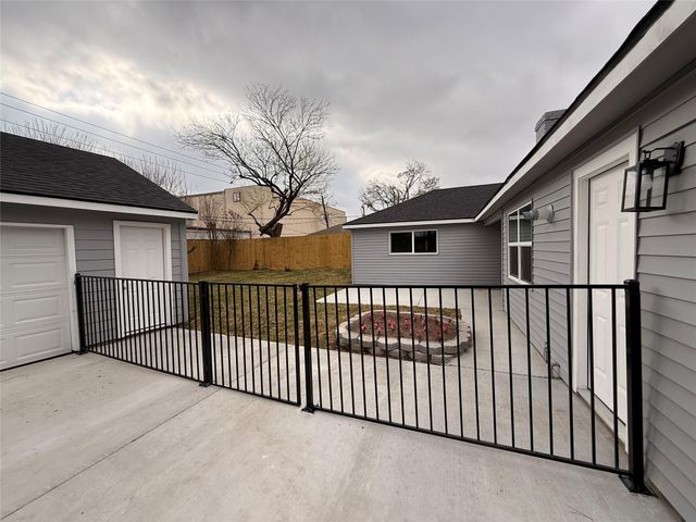 3303 Freshmeadows Drive, Houston, TX 77063