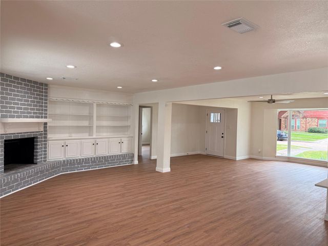 3303 Freshmeadows Drive, Houston, TX 77063