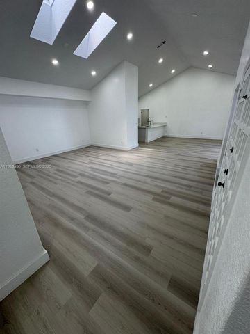 8754 NW 149th Ter, Miami Lakes, FL 33018