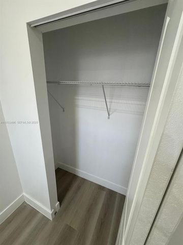 8754 NW 149th Ter, Miami Lakes, FL 33018