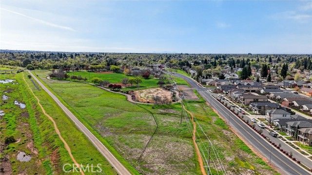 3557 E Eaton, Chico, CA 95973