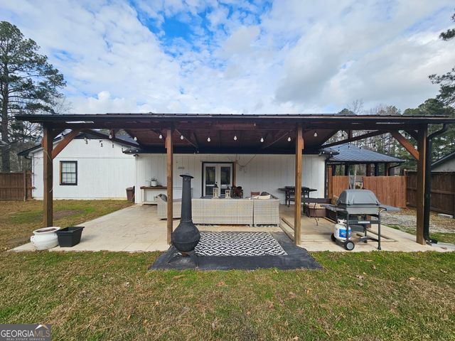 315 Galena Court, Fairburn, GA 30213