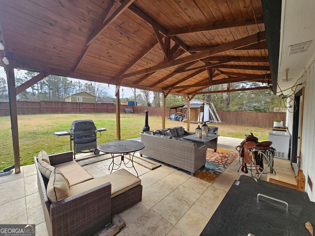 315 Galena Court, Fairburn, GA 30213