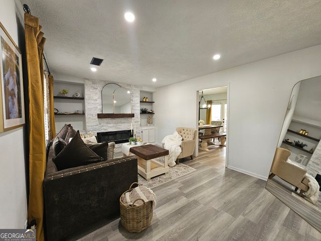 315 Galena Court, Fairburn, GA 30213