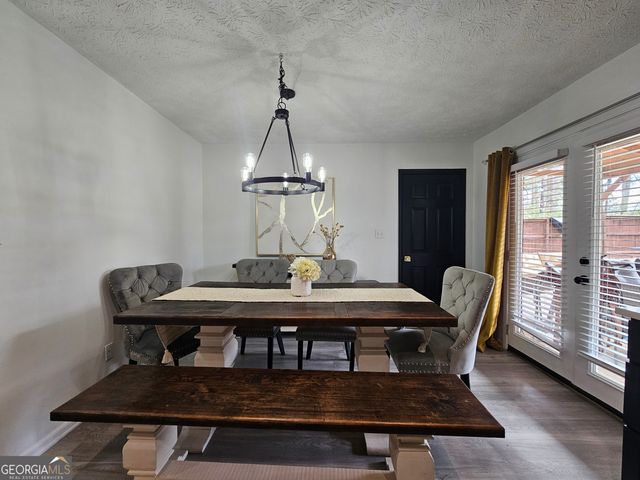 315 Galena Court, Fairburn, GA 30213