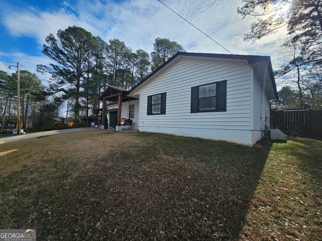 315 Galena Court, Fairburn, GA 30213