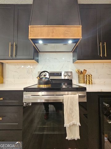 315 Galena Court, Fairburn, GA 30213