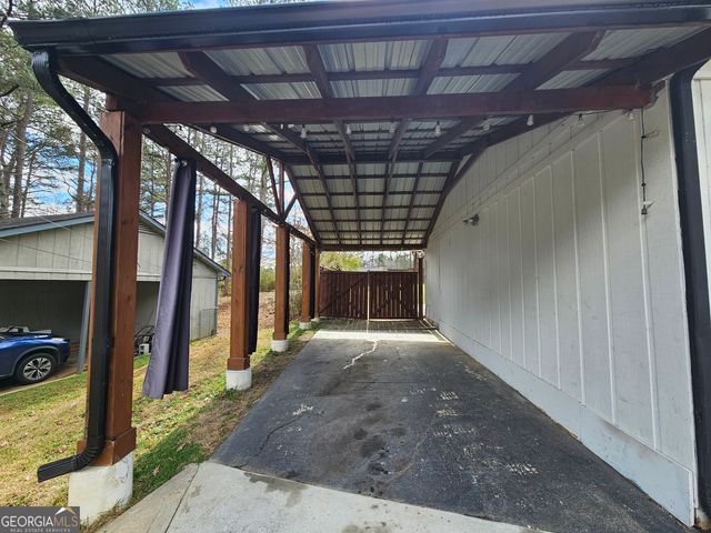 315 Galena Court, Fairburn, GA 30213