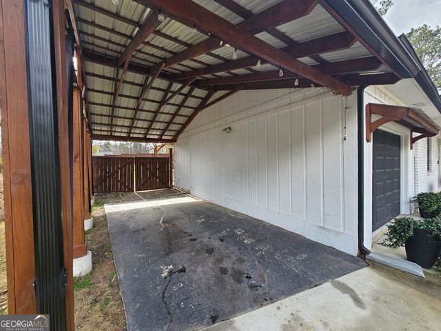 315 Galena Court, Fairburn, GA 30213