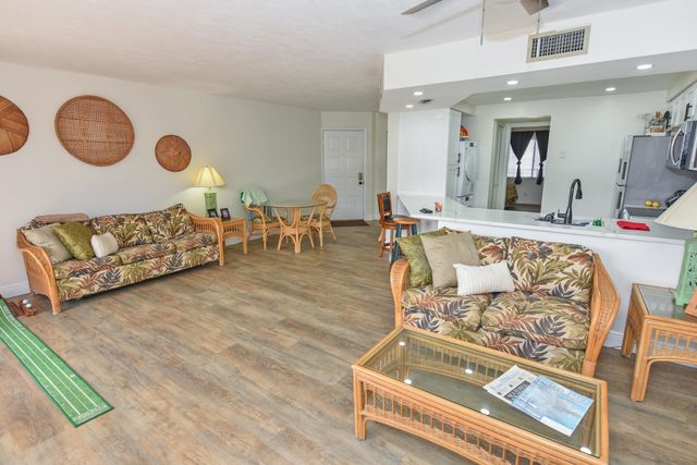 1605 S Us Hwy 1 D305, Jupiter, FL 33477
