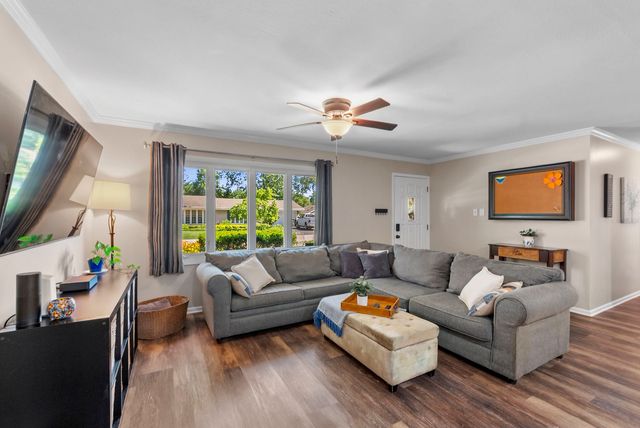 1001 63rd Place, La Grange Highlands, IL 60525