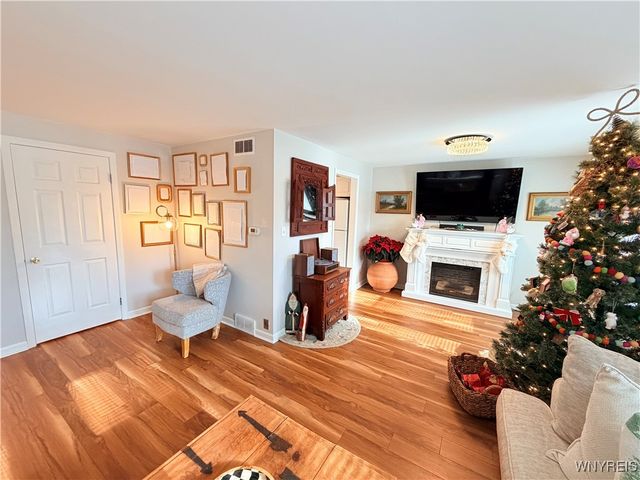 58 Kenton Place, Hamburg, NY 14075