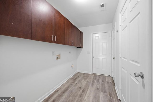 5012 Yellow Stone Drive, Flowery Branch, GA 30542