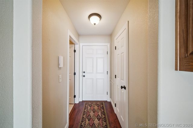 5020 Lake Breeze Road, Grove, OK 74344