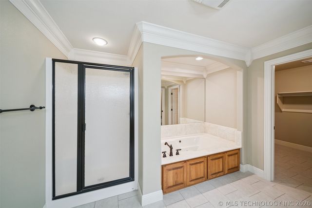 5020 Lake Breeze Road, Grove, OK 74344