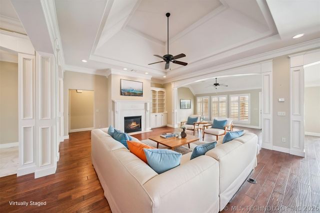 5020 Lake Breeze Road, Grove, OK 74344