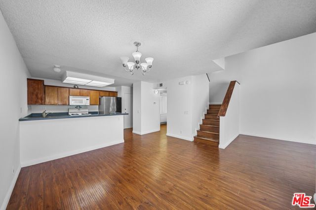 446 Via Colinas, Thousand Oaks, CA 91362